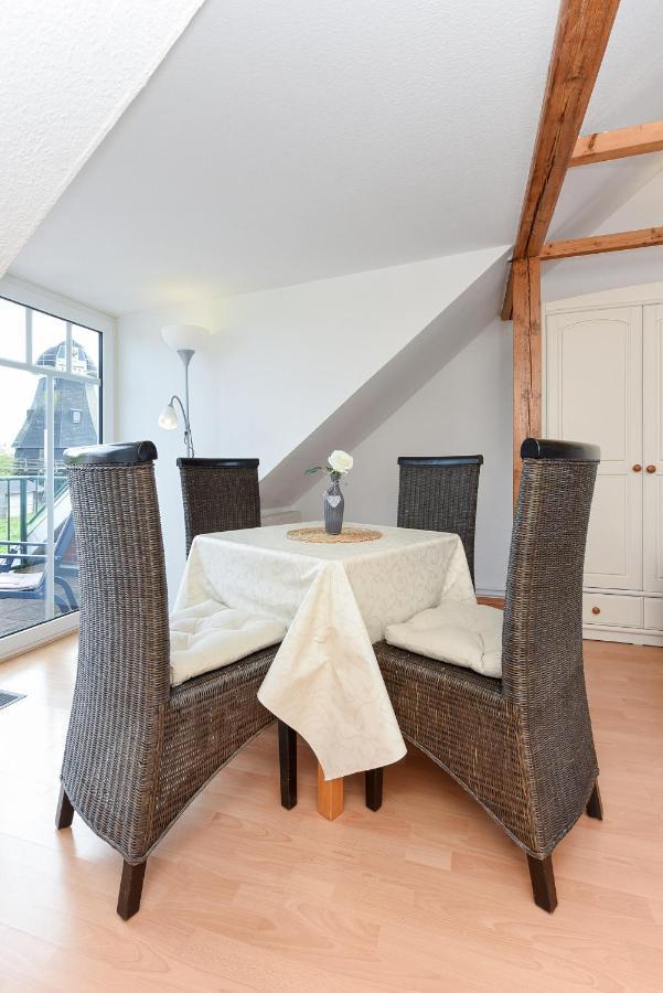 Ferienwohnungen Im Haus Friesische Weite Schillig Exteriör bild
